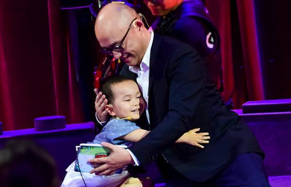 “神童”王恆屹：3歲識千字，6歲奪詩詞大會冠軍，為何遭到質疑？