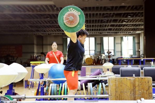 為巴黎奧運週期開好頭——國家舉重隊全力備戰世錦賽 為巴黎奧運週期開好頭——國家舉重隊全力備戰世錦賽