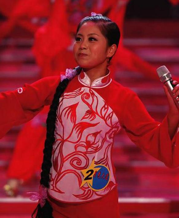 崔苗：為了實現上星光大道的夢想，大山姑娘負債40萬如今怎樣了？