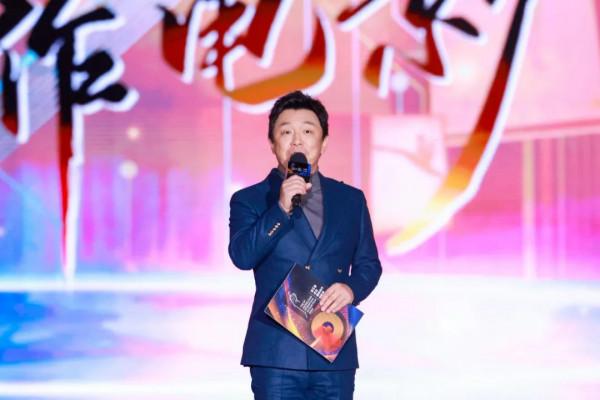 成龍動作電影周閉幕看點：吳京凍成喜劇人，肖戰與成龍合唱太燃