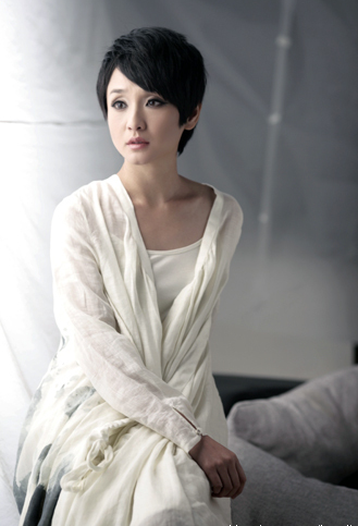 孔琳:王全安為蔣雯麗把她拋棄,7年戀人又把她拋棄,52歲還未婚 孔琳:王全安為蔣雯麗把她拋棄,7年戀人又把她拋棄,52歲還未婚