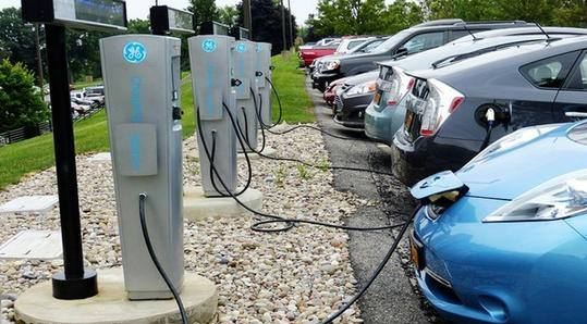 新能源汽車遭遇最冷春節大考，車主需注意這些，基建仍需加強？