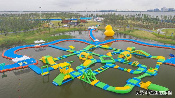 上海第二大人工湖“滴水湖”，原來是鹹水的，上海夢幻造城的傑作