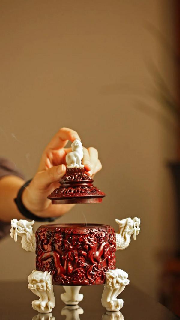 小葉紫檀「鎮守四方」香爐