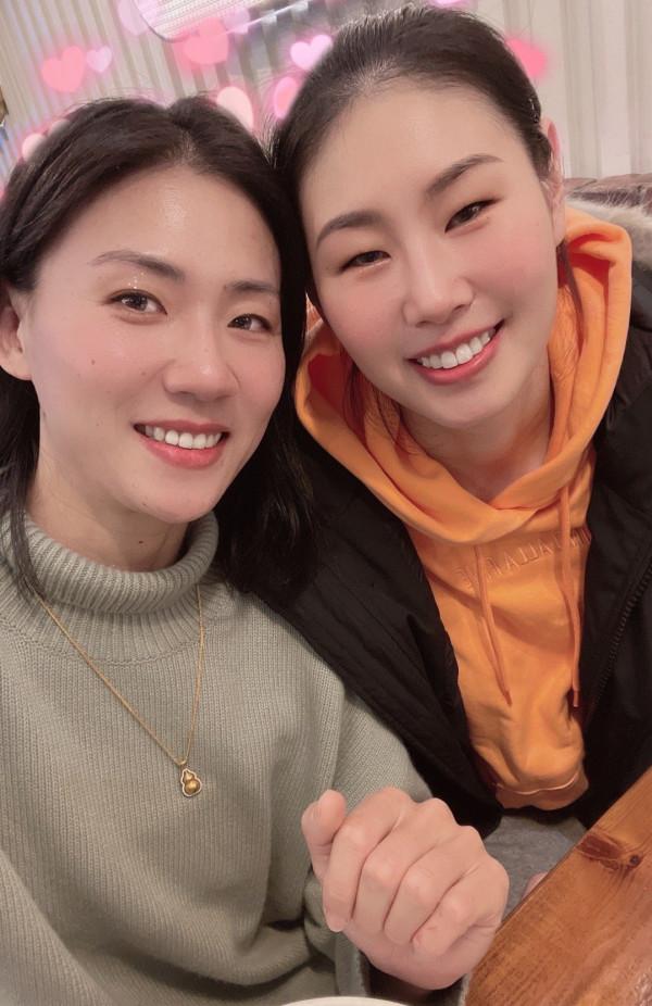 淚目!女排奧運冠軍顏妮與兒時沙排搭檔薛晨聚會,分開後各自精彩 淚目!女排奧運冠軍顏妮與兒時沙排搭檔薛晨聚會,分開後各自精彩