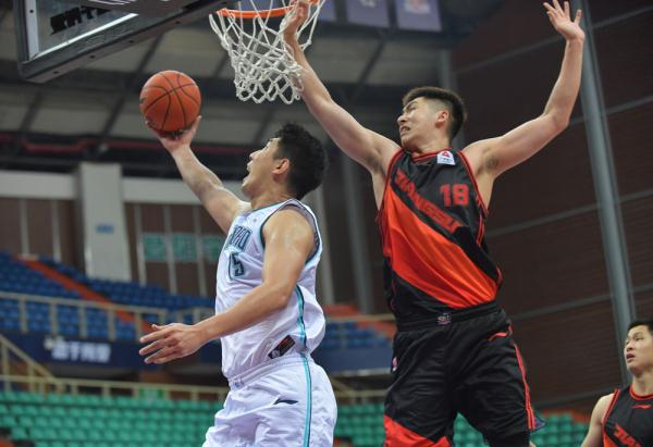 CBA第一階段丨青島每日優鮮勝蘇州肯帝亞