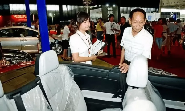 薇婭被罰13.41億元，遭全網封殺！網友：貧窮又限制了我的想象力