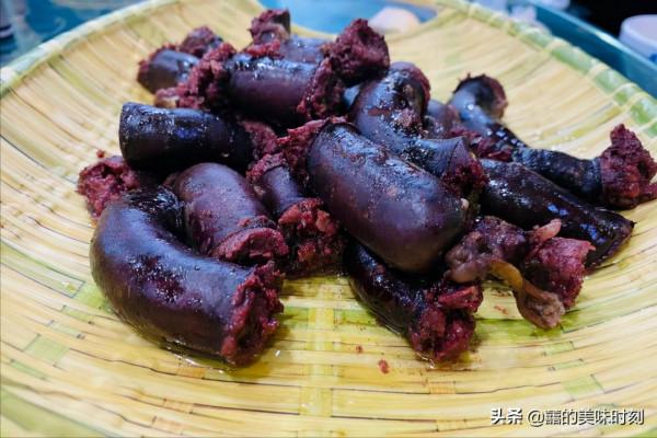 內蒙古縣城裡的小飯館,菜量大到驚人,外地遊客卻無福消受 內蒙古縣城裡的小飯館,菜量大到驚人,外地遊客卻無福消受