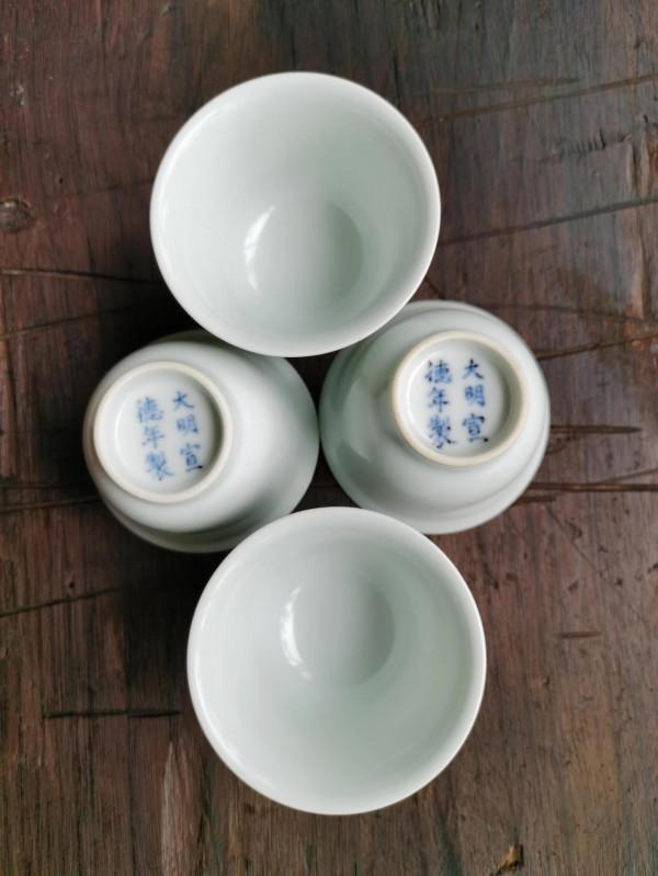 明宣德甜白釉梨壺鈴鐺杯（一壺四杯）賞析