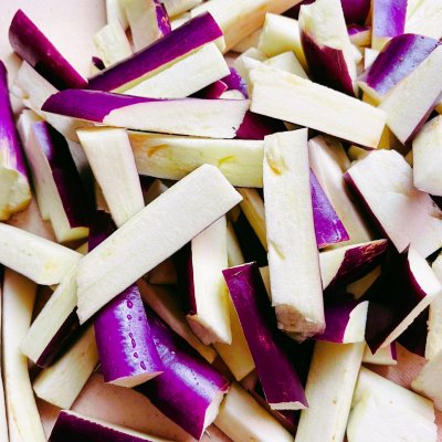 雙醬爆茄子這樣做,手殘黨也能當大廚 雙醬爆茄子這樣做,手殘黨也能當大廚