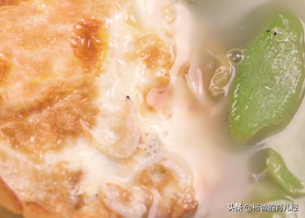 用荷包蛋和絲瓜做一碗湯,鮮香味美又解饞,孩子愛喝的湯羹 用荷包蛋和絲瓜做一碗湯,鮮香味美又解饞,孩子愛喝的湯羹