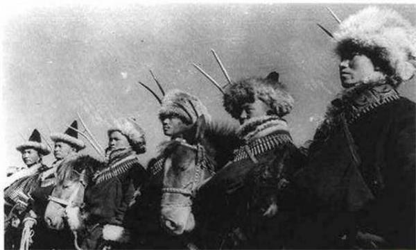 青馬淒涼晚景：馬步青經商失敗傾家蕩產，馬步芳客死阿拉伯