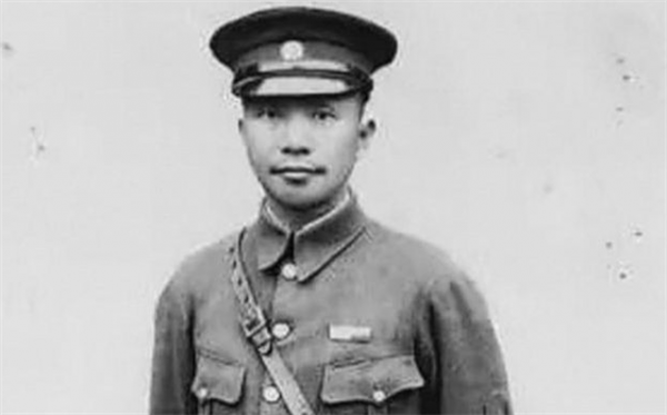 新四軍活捉韓德勤，陳毅將其釋放並送8萬元，蔣：這招實在太狠