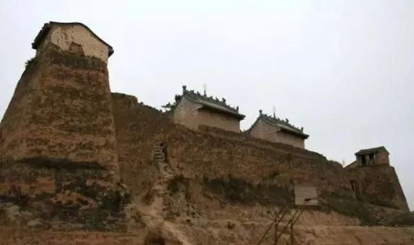 探秘甘肅通渭戰國秦長城遺址和古城堡 探秘甘肅通渭戰國秦長城遺址和古城堡