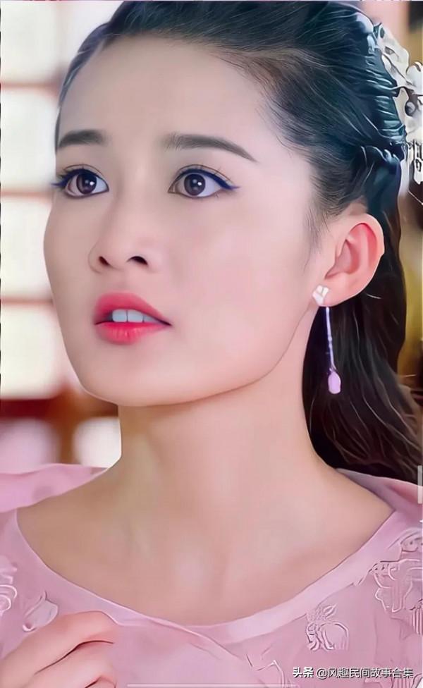 李沁氣質優雅百看不厭