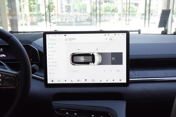 零百3.8秒，續航712km，28.1萬起，詳解自主高階電動車極氪001