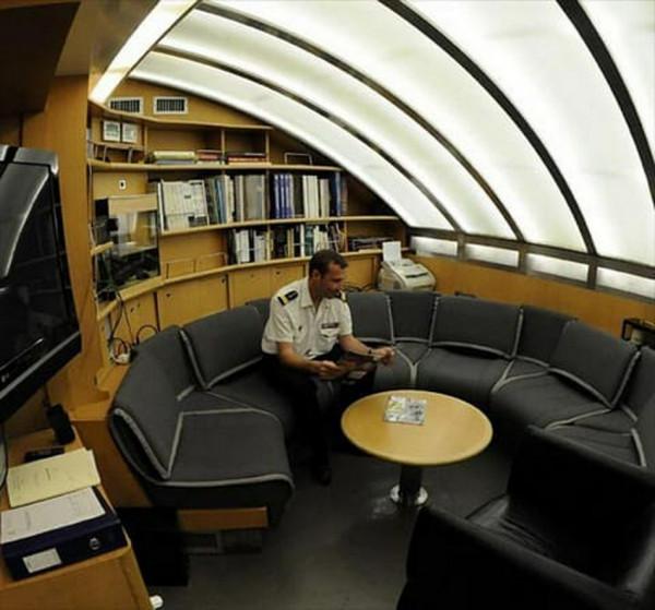 法國戰略核潛艇有多豪華？颱風級跟它比起來，就是一個縣城招待所