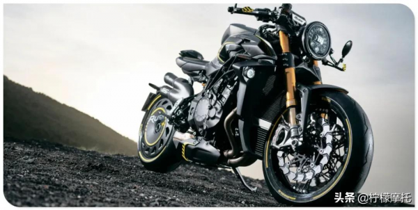 限量 300 臺的移動藝術!2021 Rush 1000 買就送賽車套件 限量 300 臺的移動藝術!2021 Rush 1000 買就送賽車套件