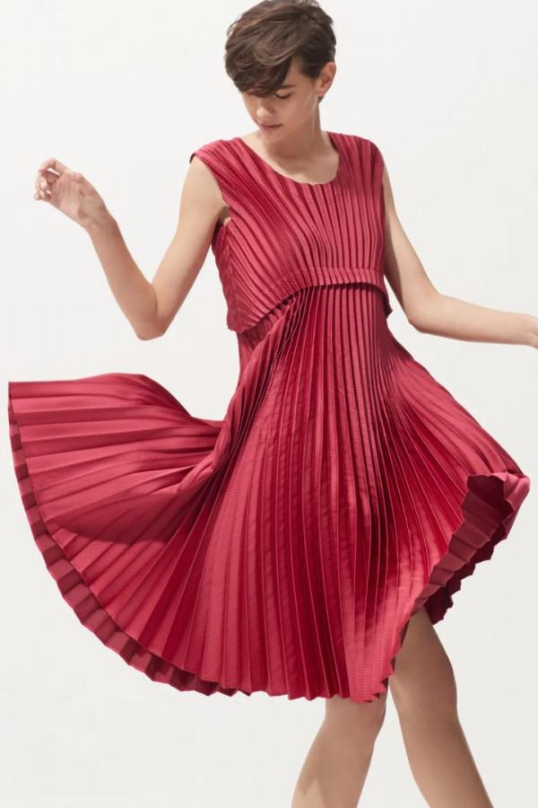 三宅一生｜他鐘愛褶皺，輪廓，解構，將時尚變成藝術