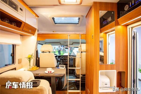 新款國產房車設計牛！5種充電模式1小時就充滿，廁所秒變大淋浴間