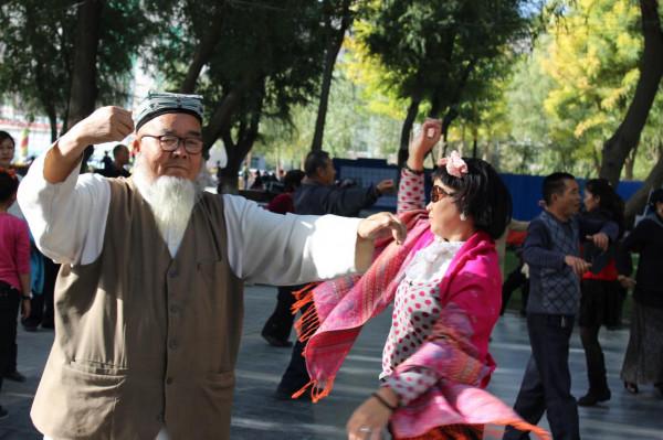 吃了韭菜就等於吃了長壽草?其實,只有家常便飯才能長壽 吃了韭菜就等於吃了長壽草?其實,只有家常便飯才能長壽