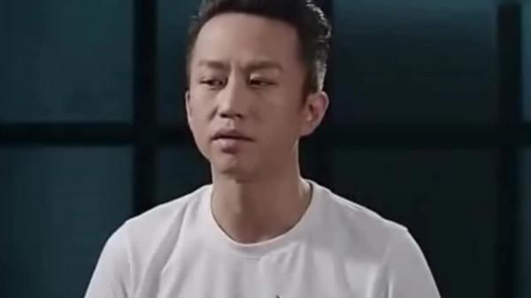 鄧超：姐姐掏空積蓄供他讀書，成名後回報姐姐2套房