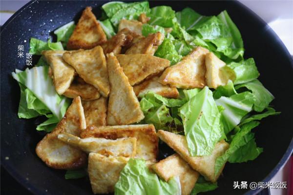 白菜燉豆腐,這樣做才好吃,豆腐鮮香多汁,白菜脆嫩爽口 白菜燉豆腐,這樣做才好吃,豆腐鮮香多汁,白菜脆嫩爽口