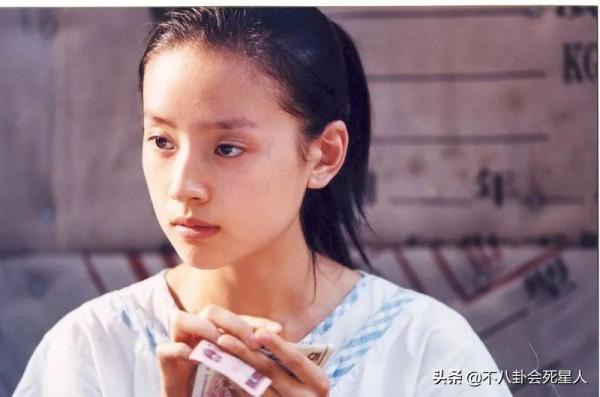 明明是苦情臉非要演活潑少女，高圓圓李沁都栽了