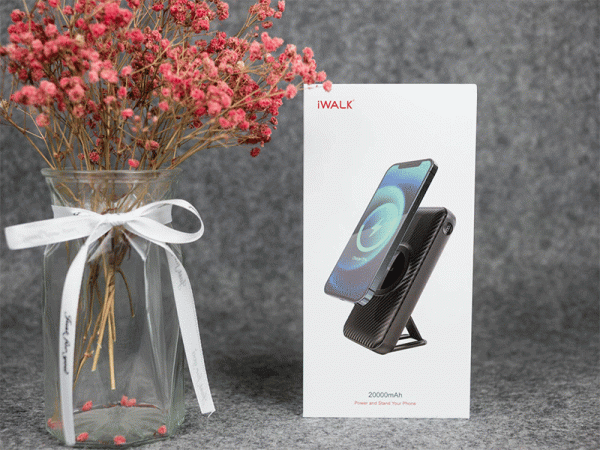 “支稜”起來，無線充電的正確姿勢：iWALK魔咔寶移動電源