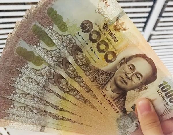 1998年，索羅斯被俄羅斯“關門打狗”，鉅虧離場