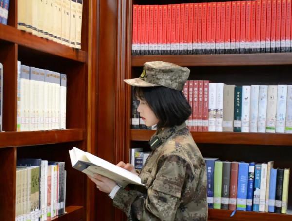 看！又美又颯，軍校裡的這些女學員&hellip;&hellip;