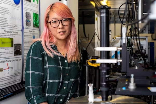 量子計算之父獲艾薩克·牛頓獎！提出世界第一個量子計算機構想