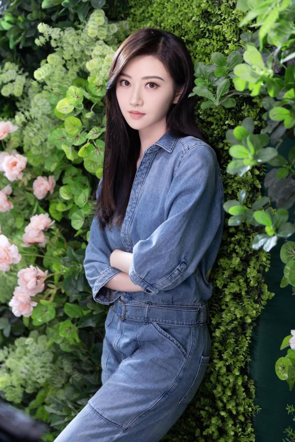景甜牛仔服高畫質美圖桌布