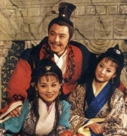 演員趙明明：為愛息影，生女後被棄，被婚姻傷透的心不敢再開啟