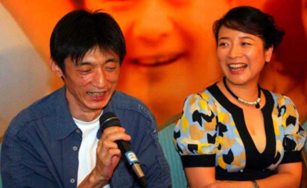 跟趙麗蓉演小品，和謝霆鋒扮夫妻，和趙本山搭戲，董潔憑什麼？