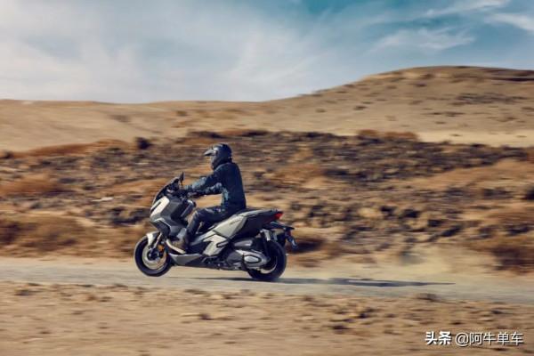 本田正式釋出ADV350，為什麼跨界踏板車如今這麼火？