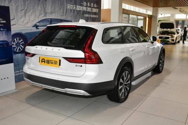 詳解沃爾沃V90：售44.79萬起，軸距2941mm，還是純進口旅行車