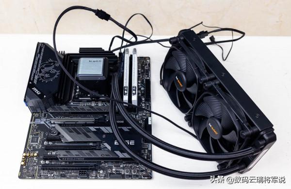 全模組化設計的靜音側透機箱——SILENT BASE 802 機箱黑色版輕體驗 全模組化設計的靜音側透機箱——SILENT BASE 802 機箱黑色版輕體驗