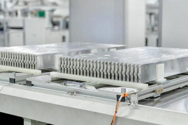 比亞迪刀片電池要升級？明年自主品牌黑科技前瞻
