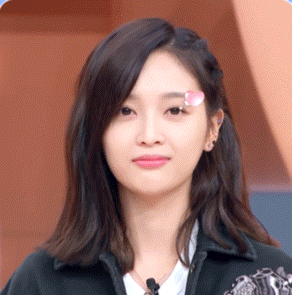 火箭少女解散了，與王一博傳戀情的李子璇，真的被資本偷換人生嗎