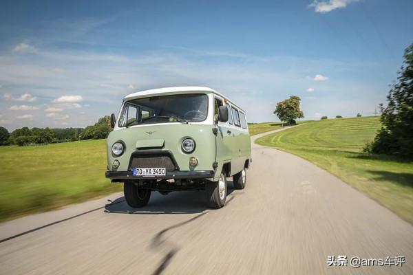 不朽傳奇：烏里楊諾夫斯克牌“小麵包”