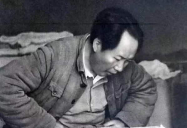 1948年粟裕戰場抗命，毛主席生氣：如果感到困難，我可以另換統帥