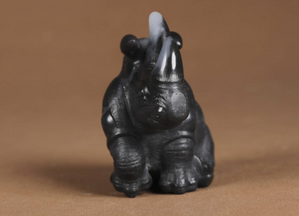 青花料，可愛的小犀牛。心有靈犀