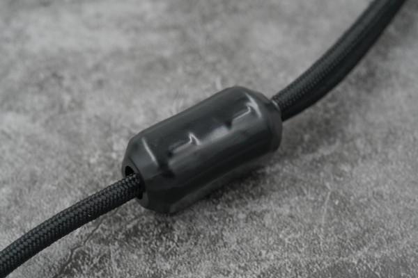 聊聊最近聽過的很玄學的東西:Y型HiFi獨立供電資料線 聊聊最近聽過的很玄學的東西:Y型HiFi獨立供電資料線