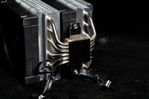 2022 年了，300 元的風水冷到底選哪個，今天就給你答案