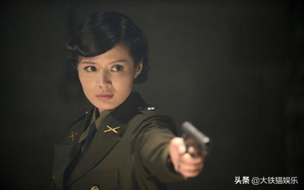 矯揉造作就別演軍旅劇了,這8位女星告訴你,什麼叫颯爽軍人氣質 矯揉造作就別演軍旅劇了,這8位女星告訴你,什麼叫颯爽軍人氣質