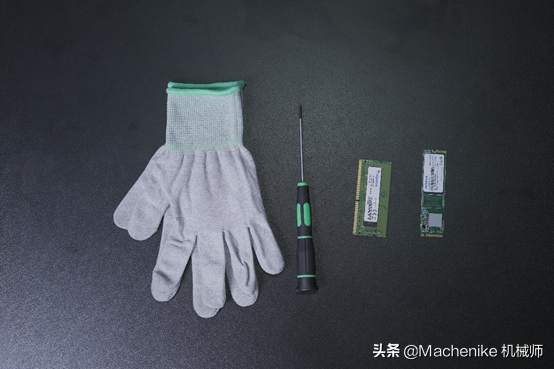 星辰17記憶體硬碟升級