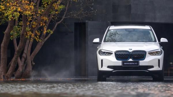 為什麼寶馬只用一臺iX3，就刺激了新能源？