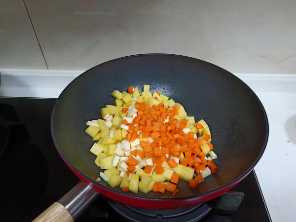 太好吃了，咖哩飯原來這麼簡單！外面賣68一份，自己做28元3大盤