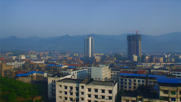 重慶村莊地上冒火60年不滅,村民用來燒水做飯,原來國外也有 重慶村莊地上冒火60年不滅,村民用來燒水做飯,原來國外也有